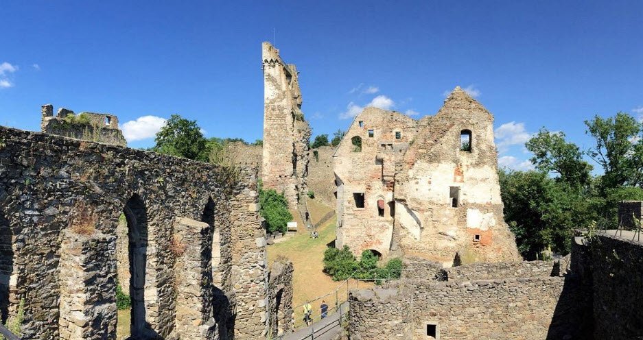 Burgruine Schmirnberg, Schloßberg, Austria